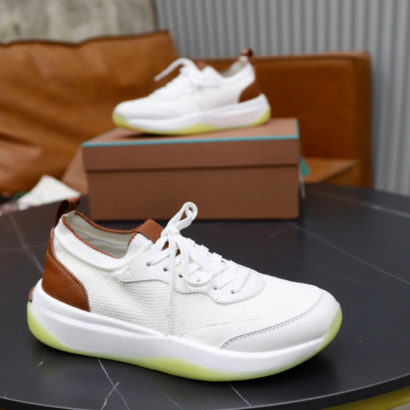 Factory price: 💰620 Loropiana LP men's shoes ♞size; 38-44 "45.46 customization" cowhide stitching and cowhide feet. It is really easy to wear, lazy, relaxed, casual, perfect comfort, and there are many color choices, and they all look good with clothes. Is it true that Loropiana can bring social value? “Loropiana is the best thing money can buy”